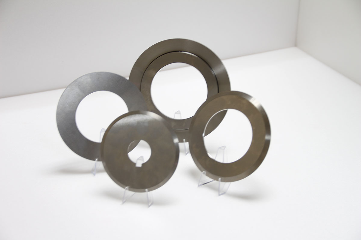 Knife for slitting machine